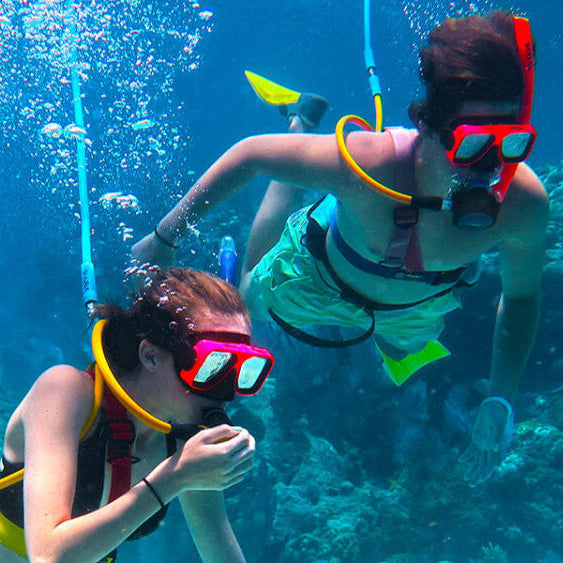 SNUBA diving in Roatán
